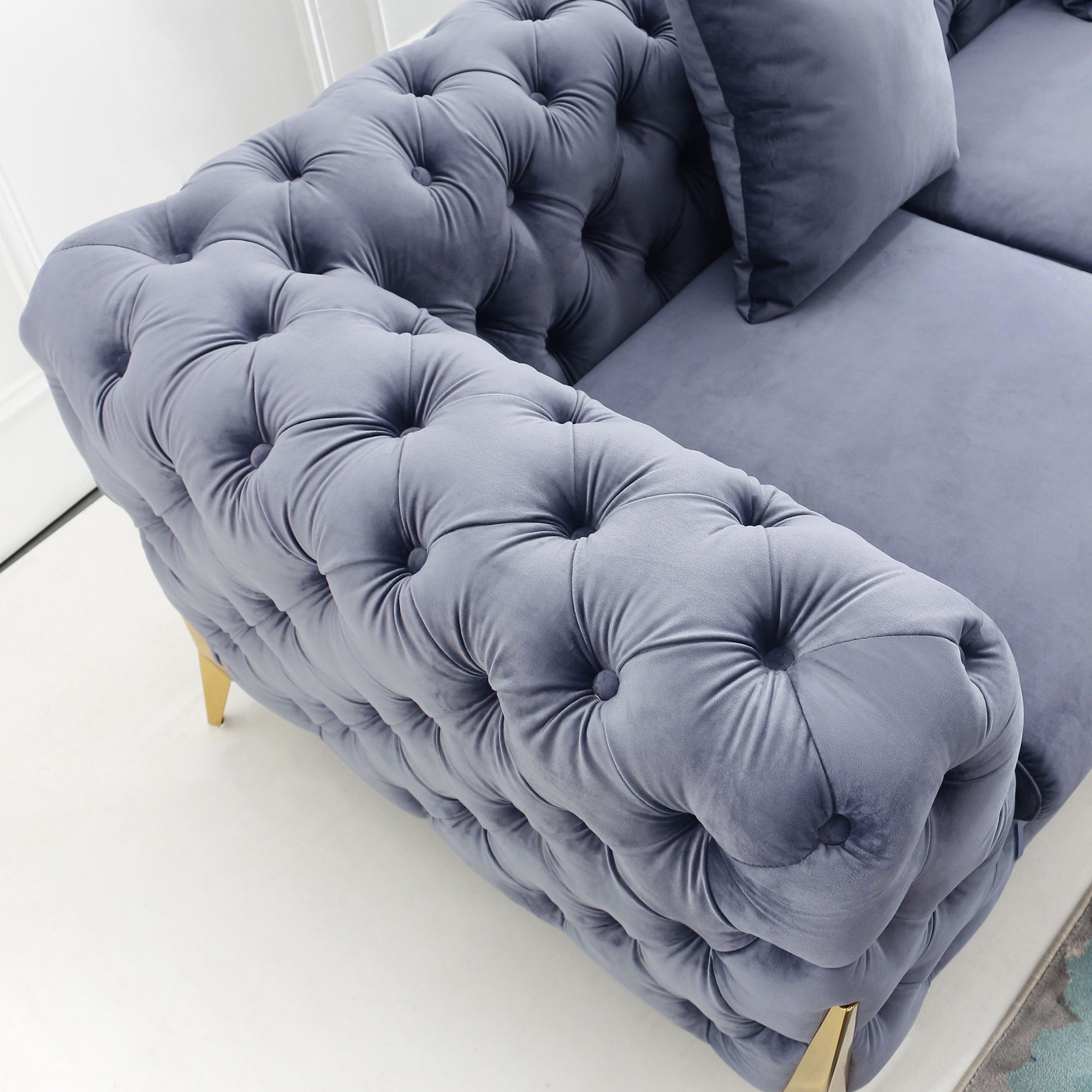 Marilyse Sofa