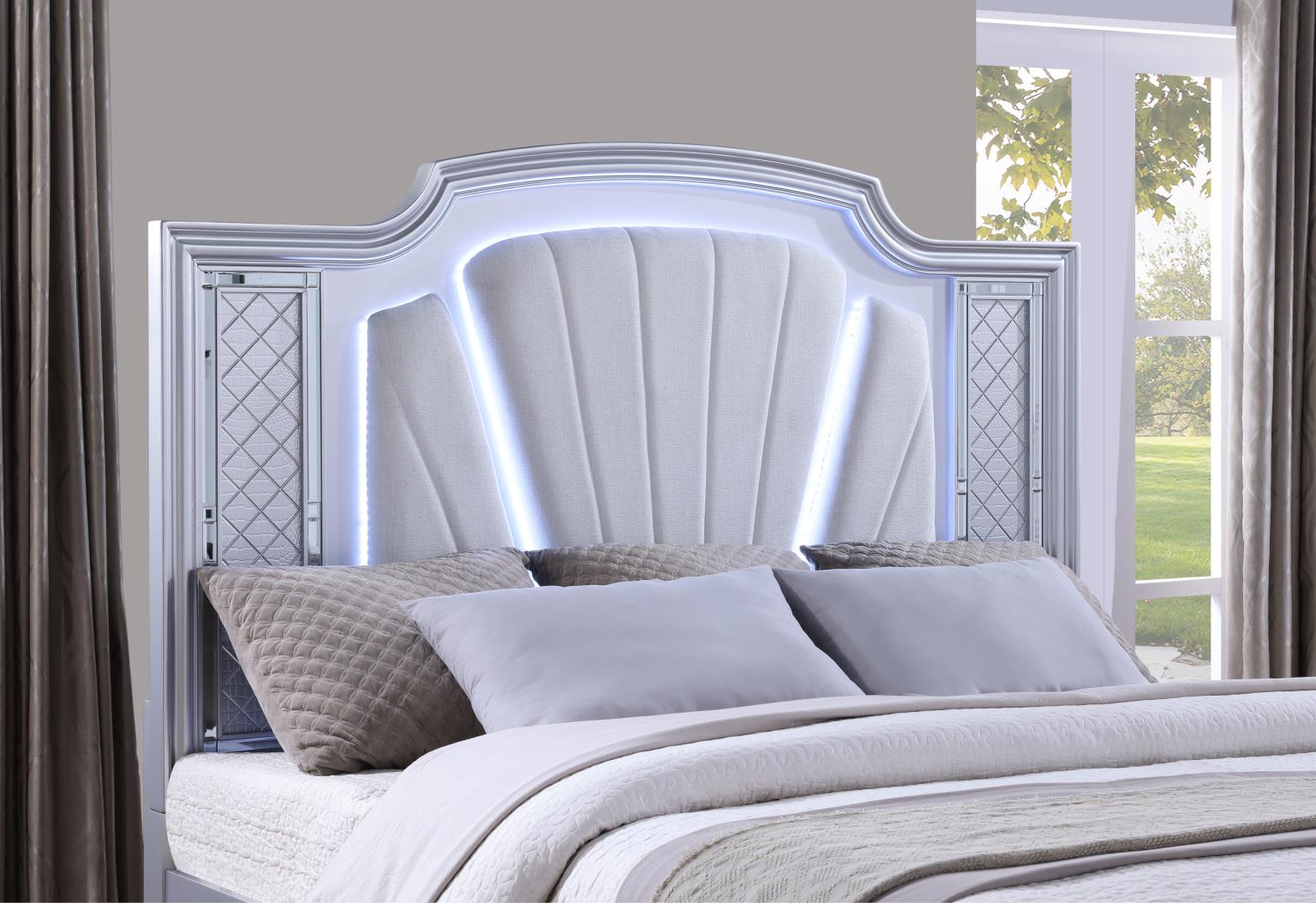 King Bed - Dresser - Mirror