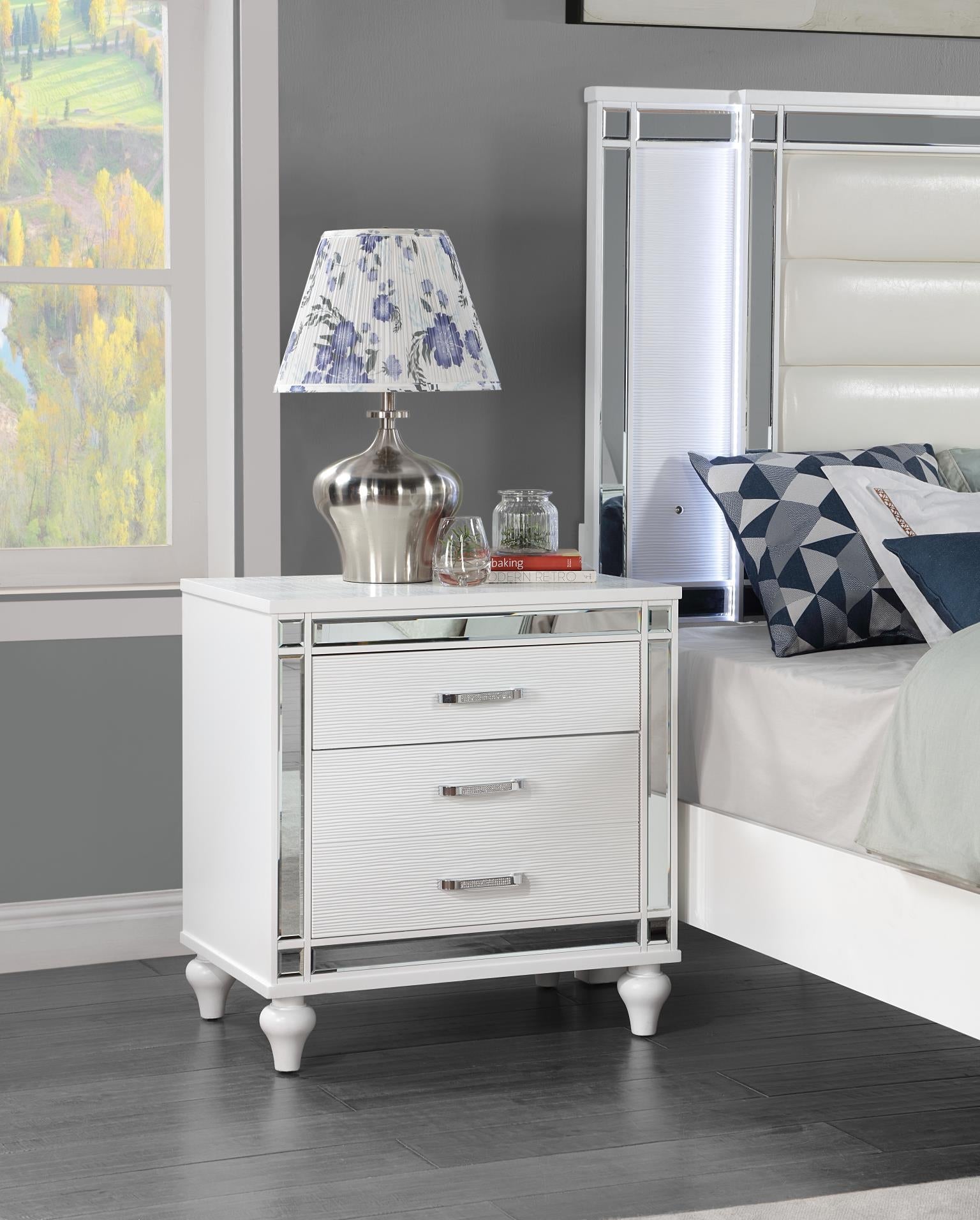 King Bed-Dresser-Mirror