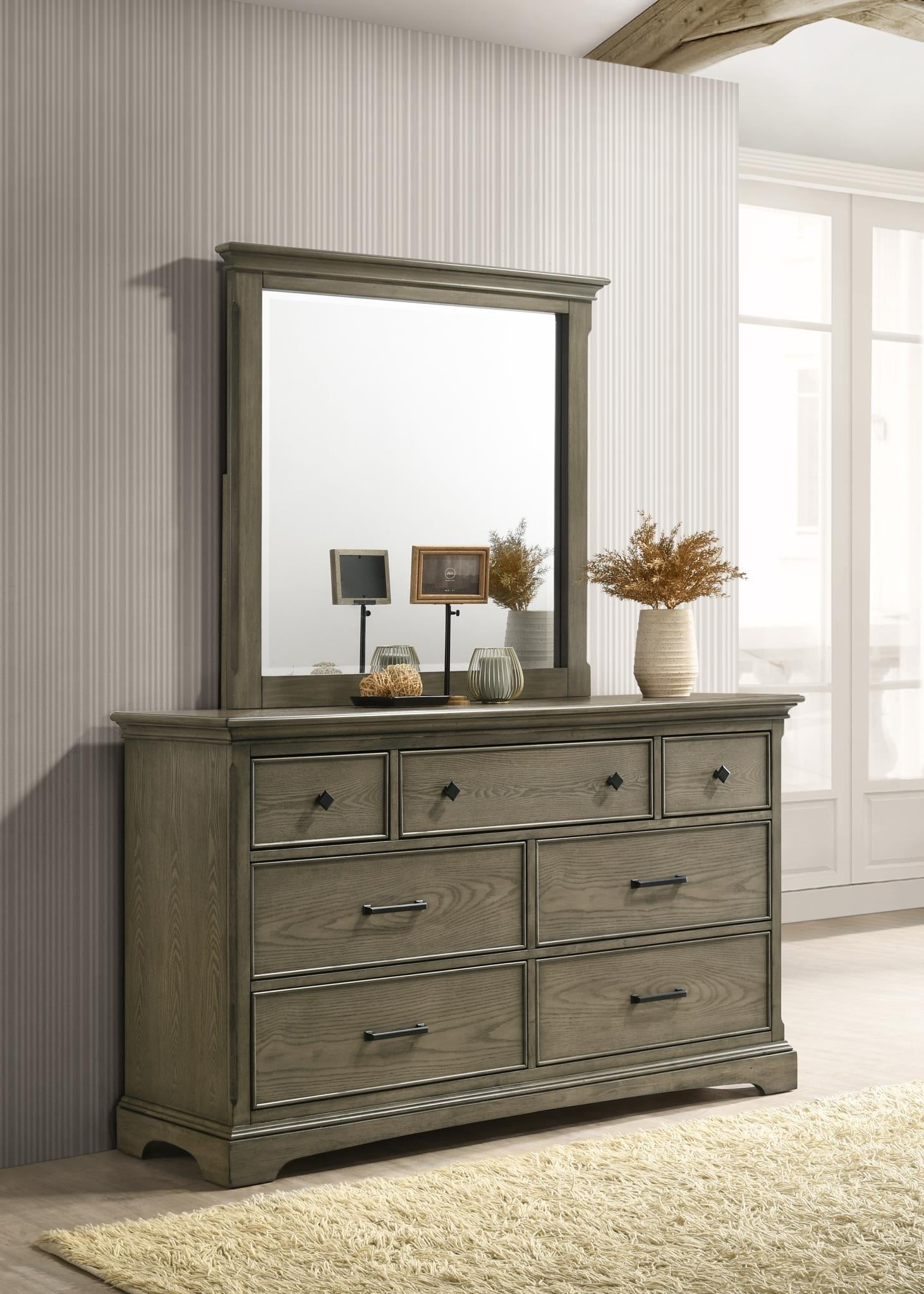 King Bed-Dresser-Mirror