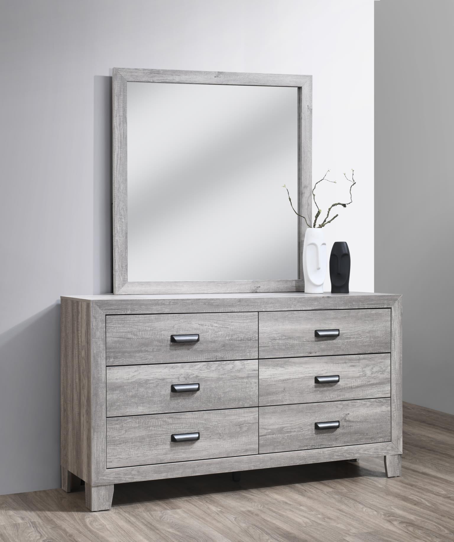 King Bed-Dresser-Mirror