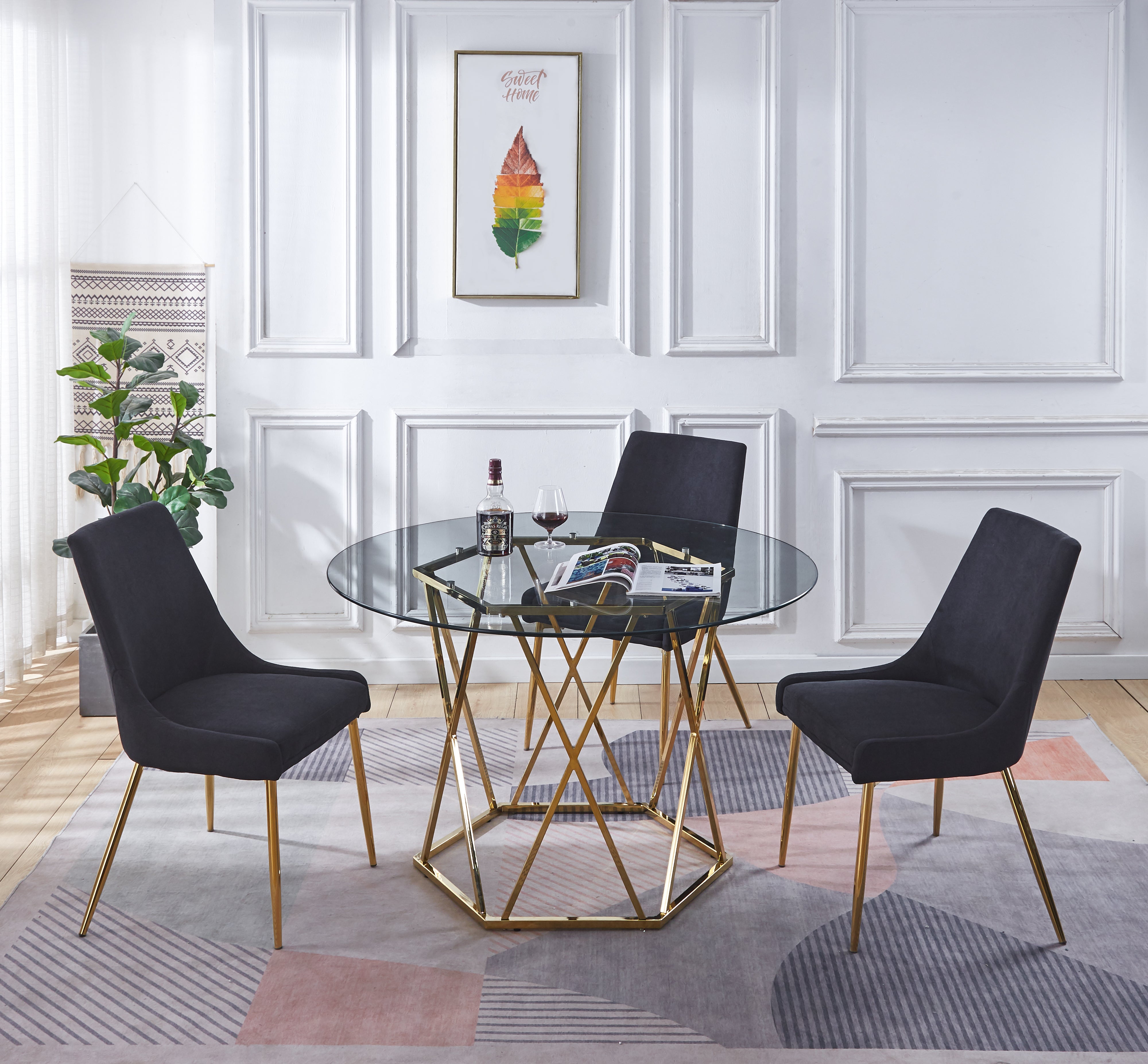 Osiasse Dining Table