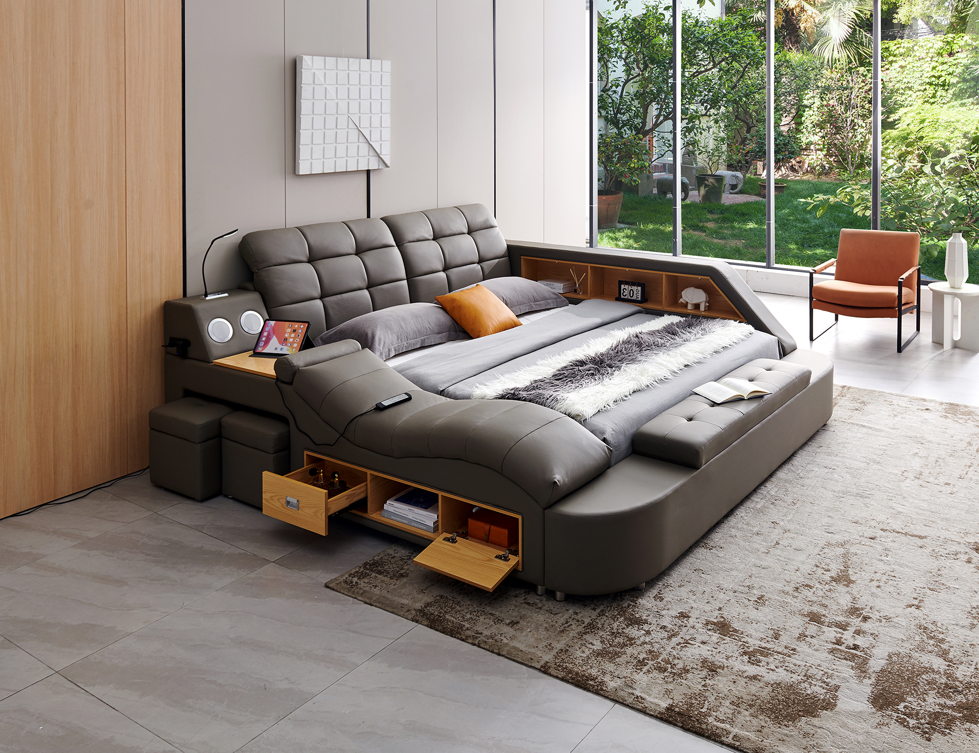 Fadri Leather Bed