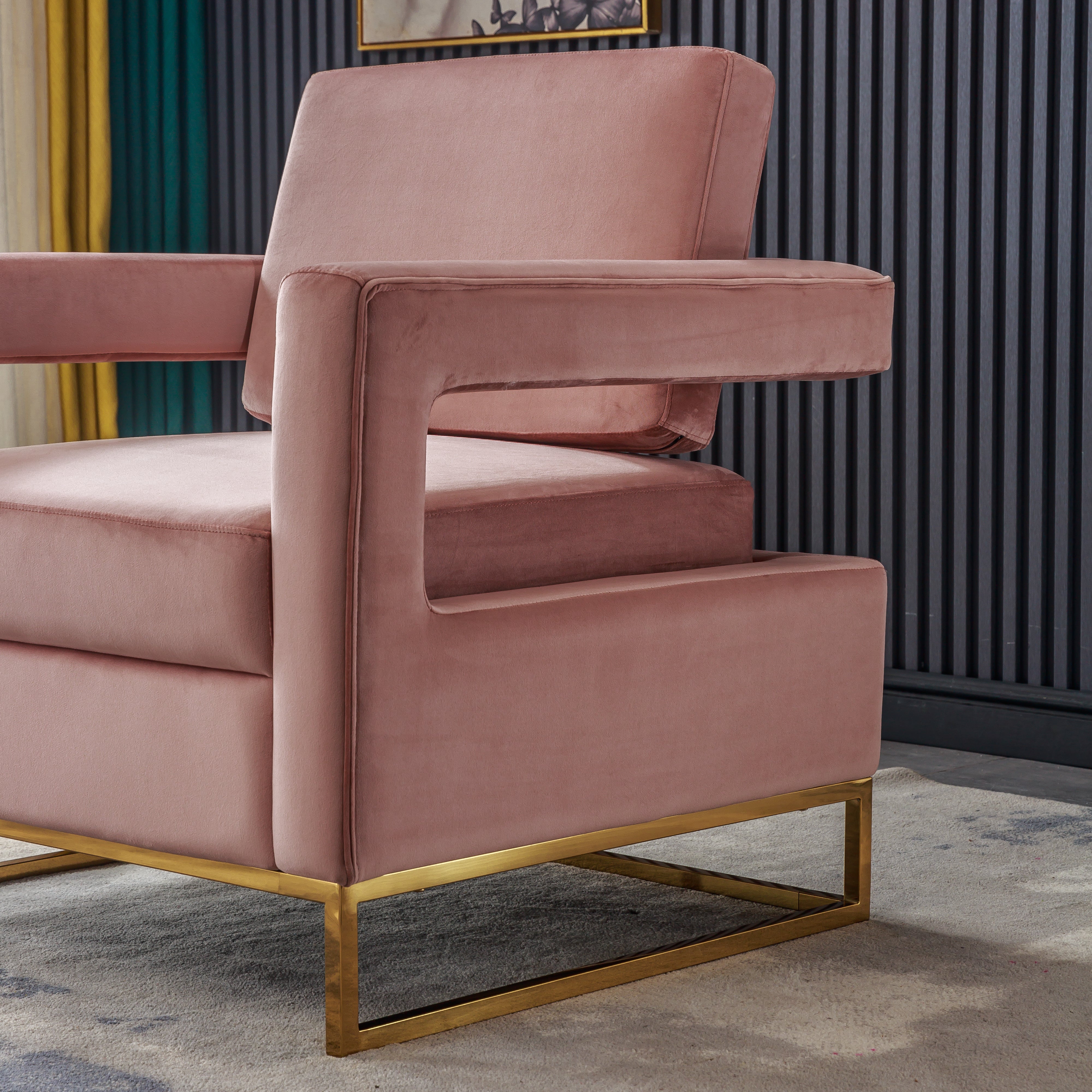 Manjari Accent Chair