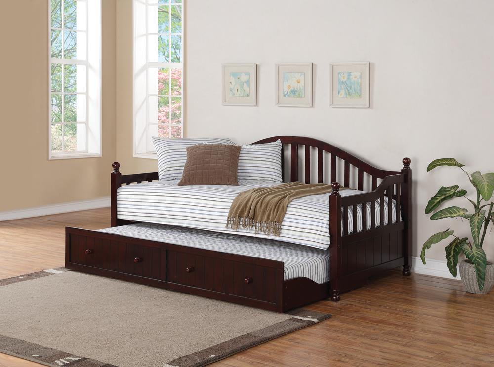 Dan Ryan - TWIN DAYBED W/ TRUNDLE